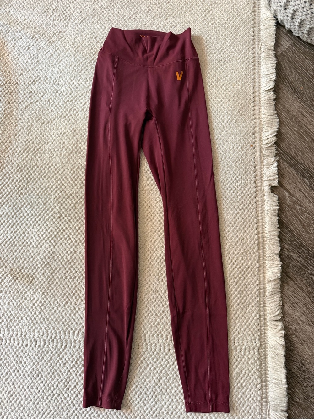 High-Rise Burgundy Leggings with Subtle V Logo